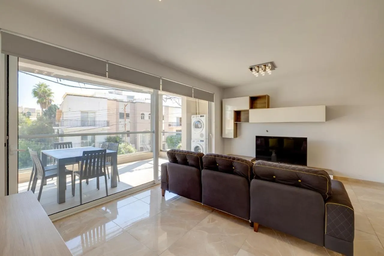 Marvellous 3Br Apartment In Central St Julians San Giuliano Malta